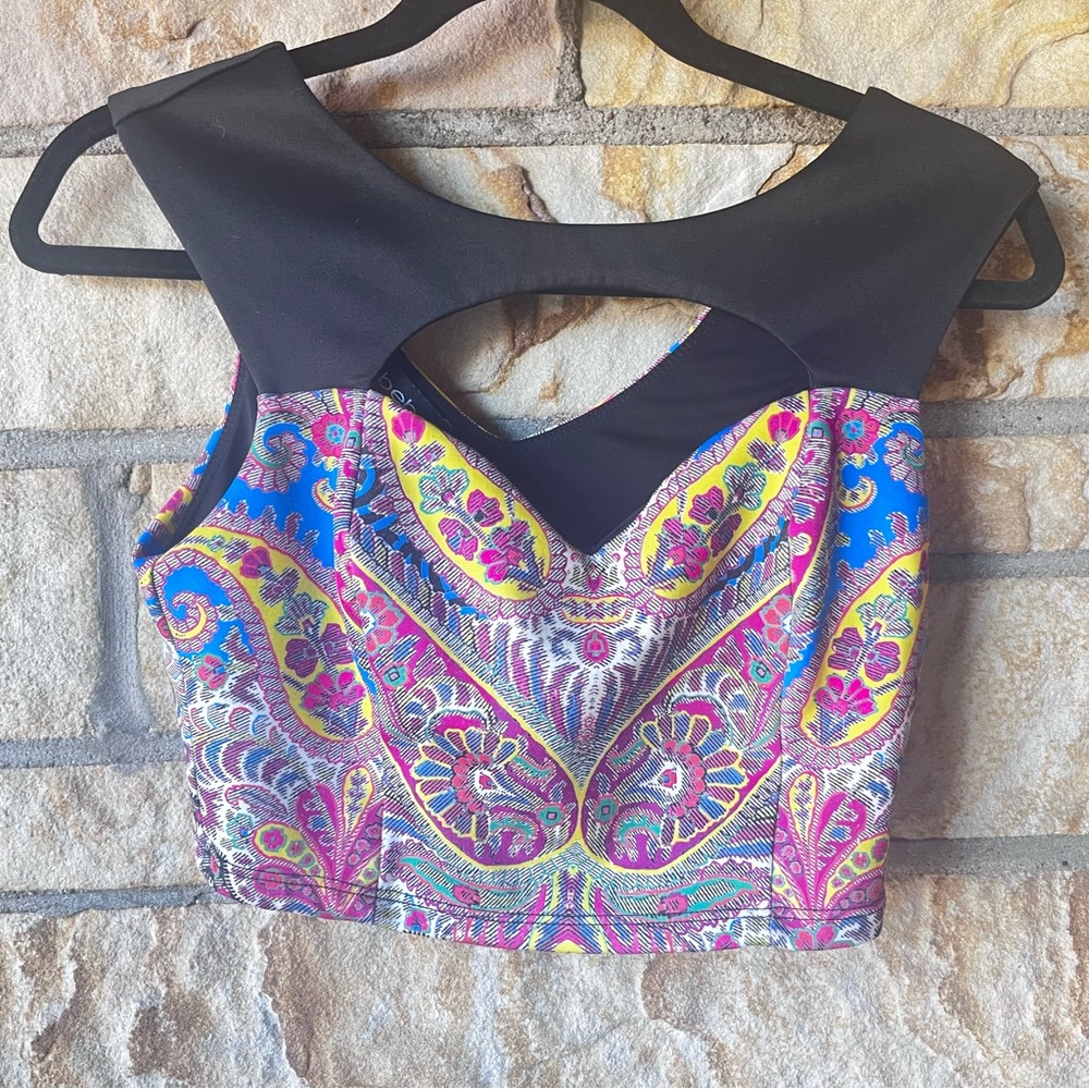 Bebe Black Paisley Cropped top sweetheart cut out Size: Small petite